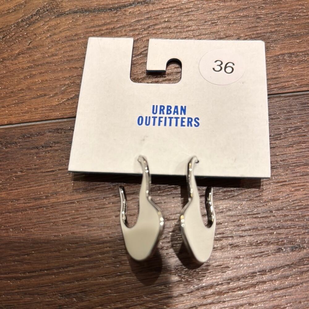 Urban Outfitters NWT White/ Silver Earrings.